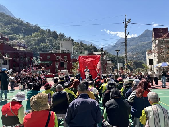布農族小米保種復育推廣計畫：東埔國小的小米播種儀式